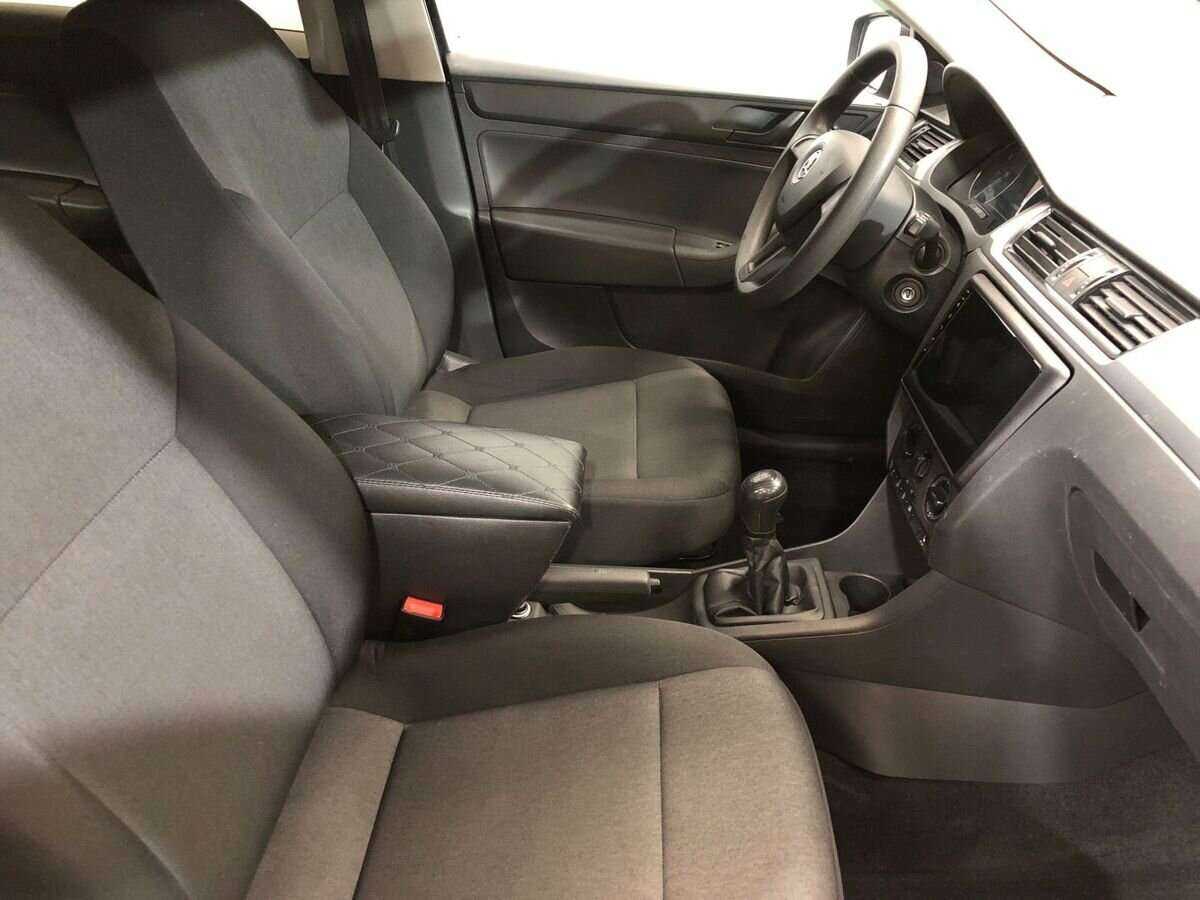 Б/У Шкода Рапид 2015 года. Фото: #9