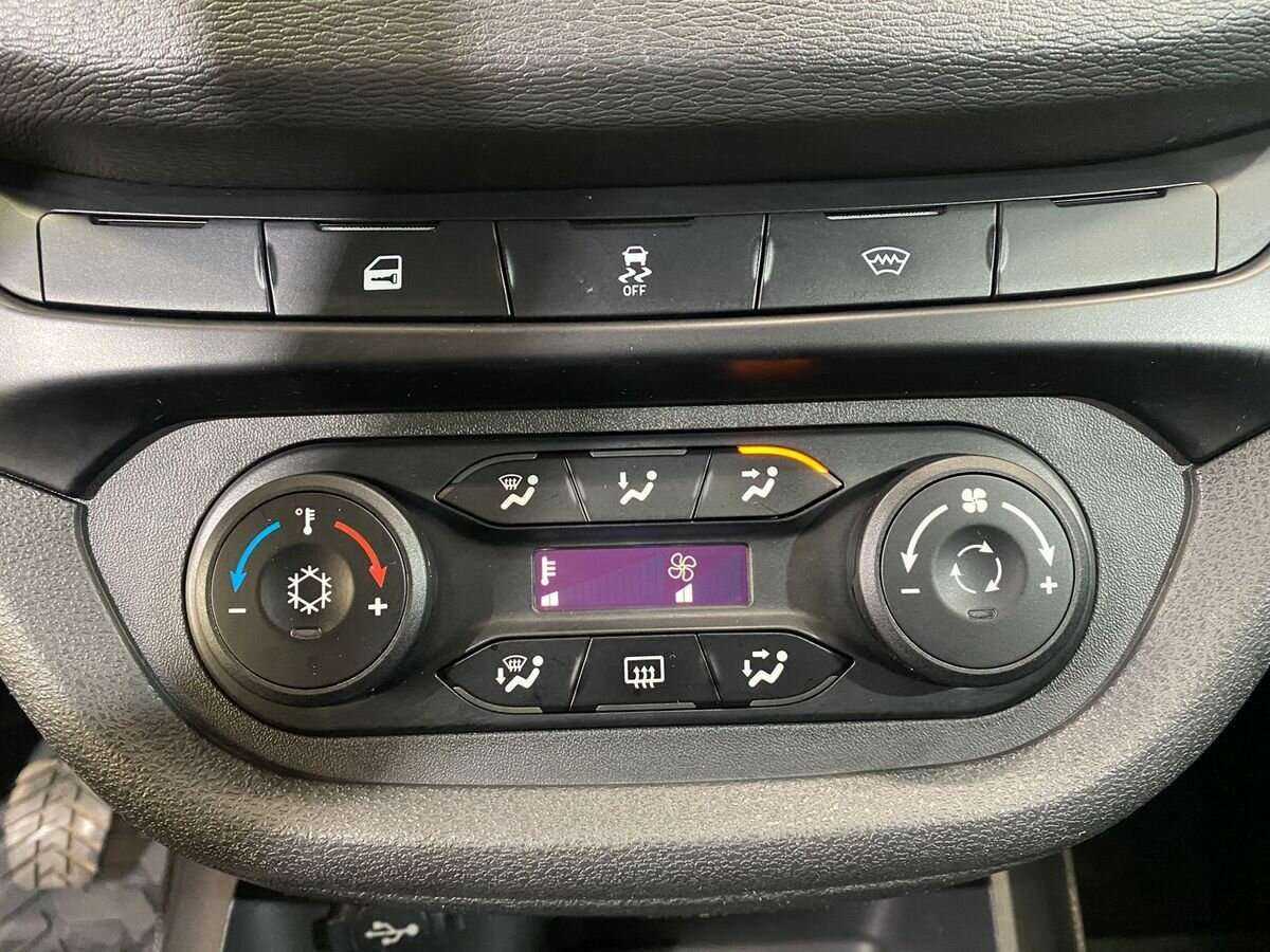 Б/У Лада (ВАЗ) Веста 2021 года. Фото: #14