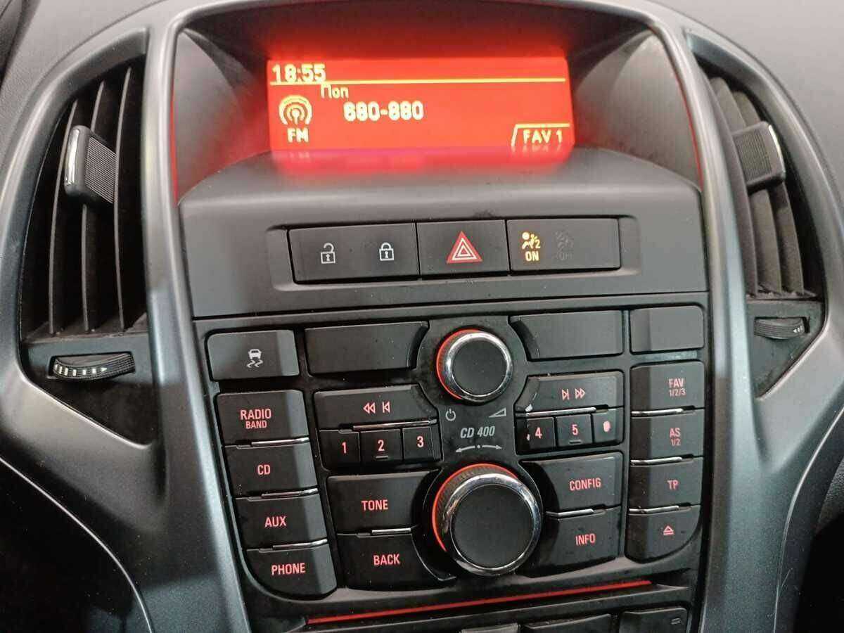 Б/У Опель Астра 2012 года. Фото: #14