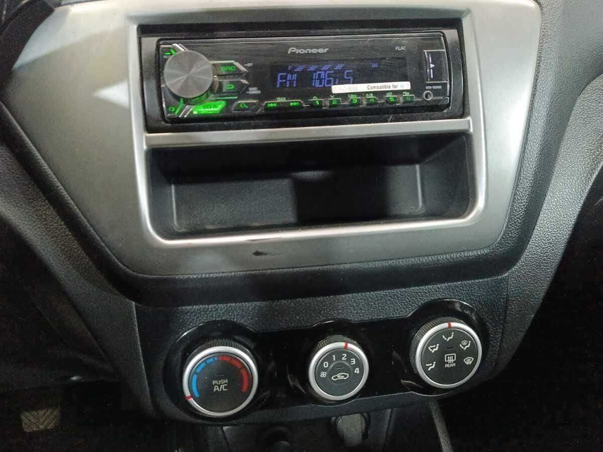 Б/У Киа Рио 2017 года. Фото: #13