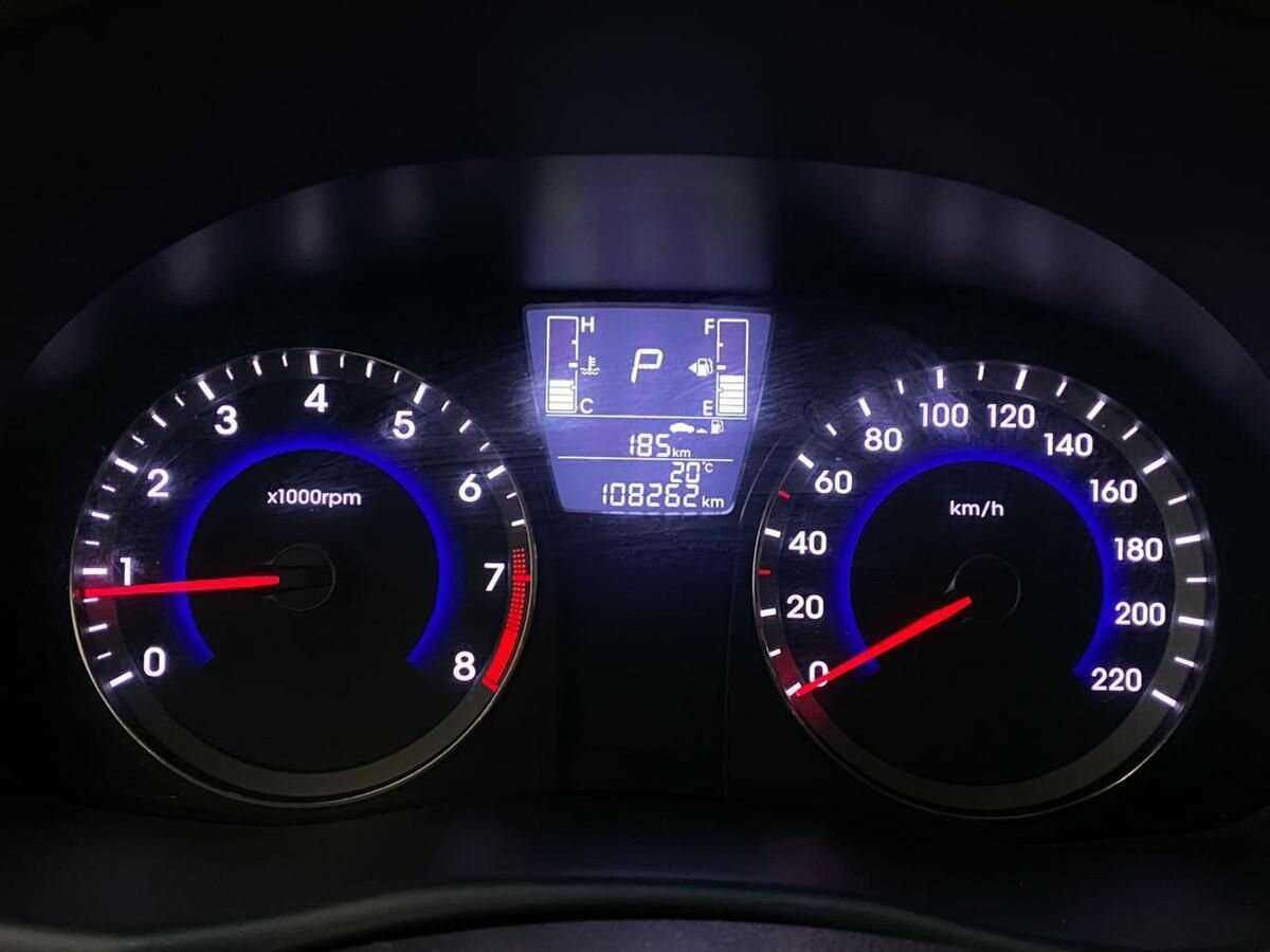 Б/У Хендай Солярис 2015 года. Фото: #12