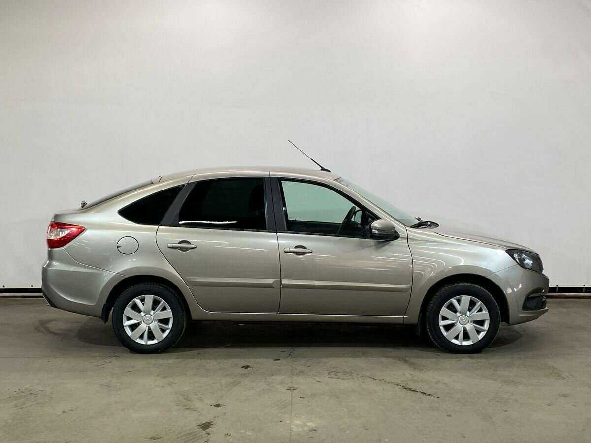 Б/У Лада (ВАЗ) Гранта 2020 года. Фото: #3