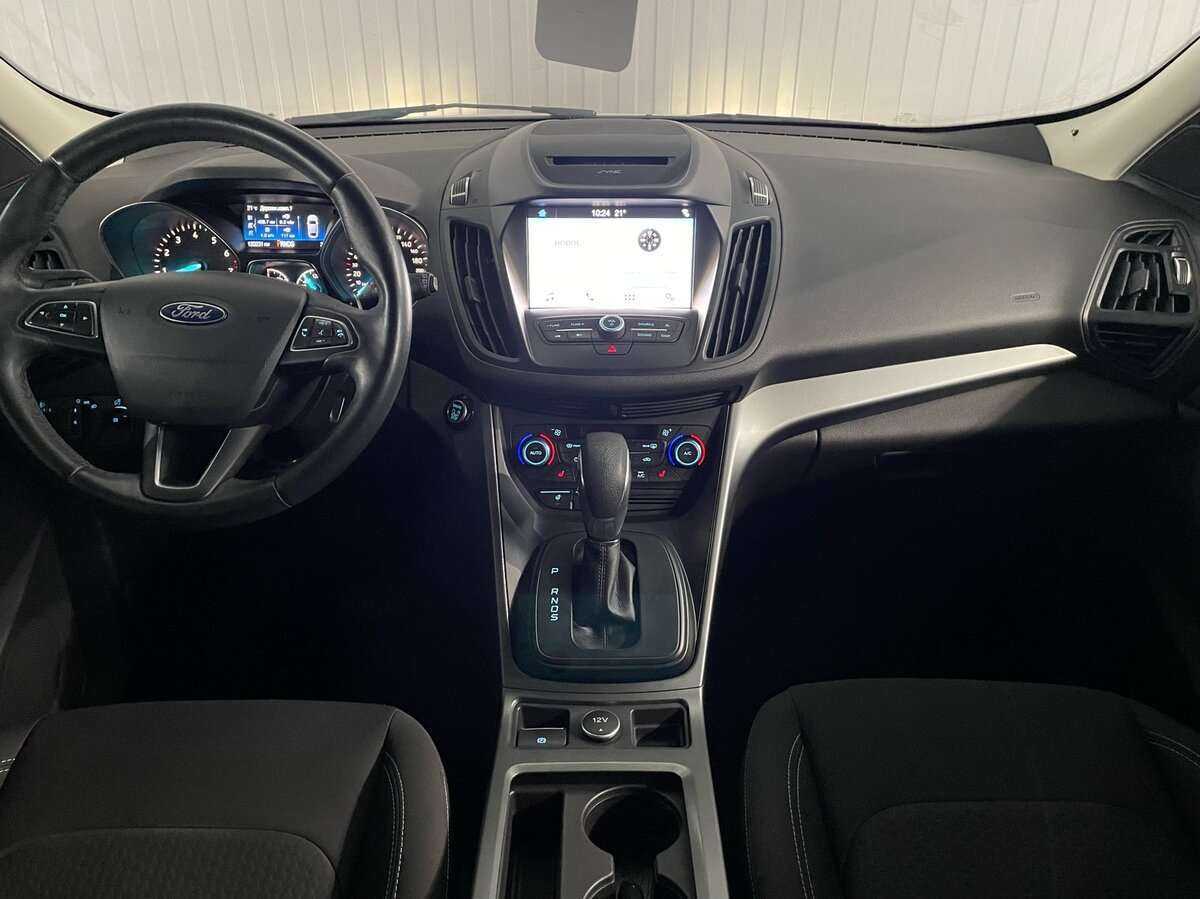 Б/У Форд Куга 2017 года. Фото: #8