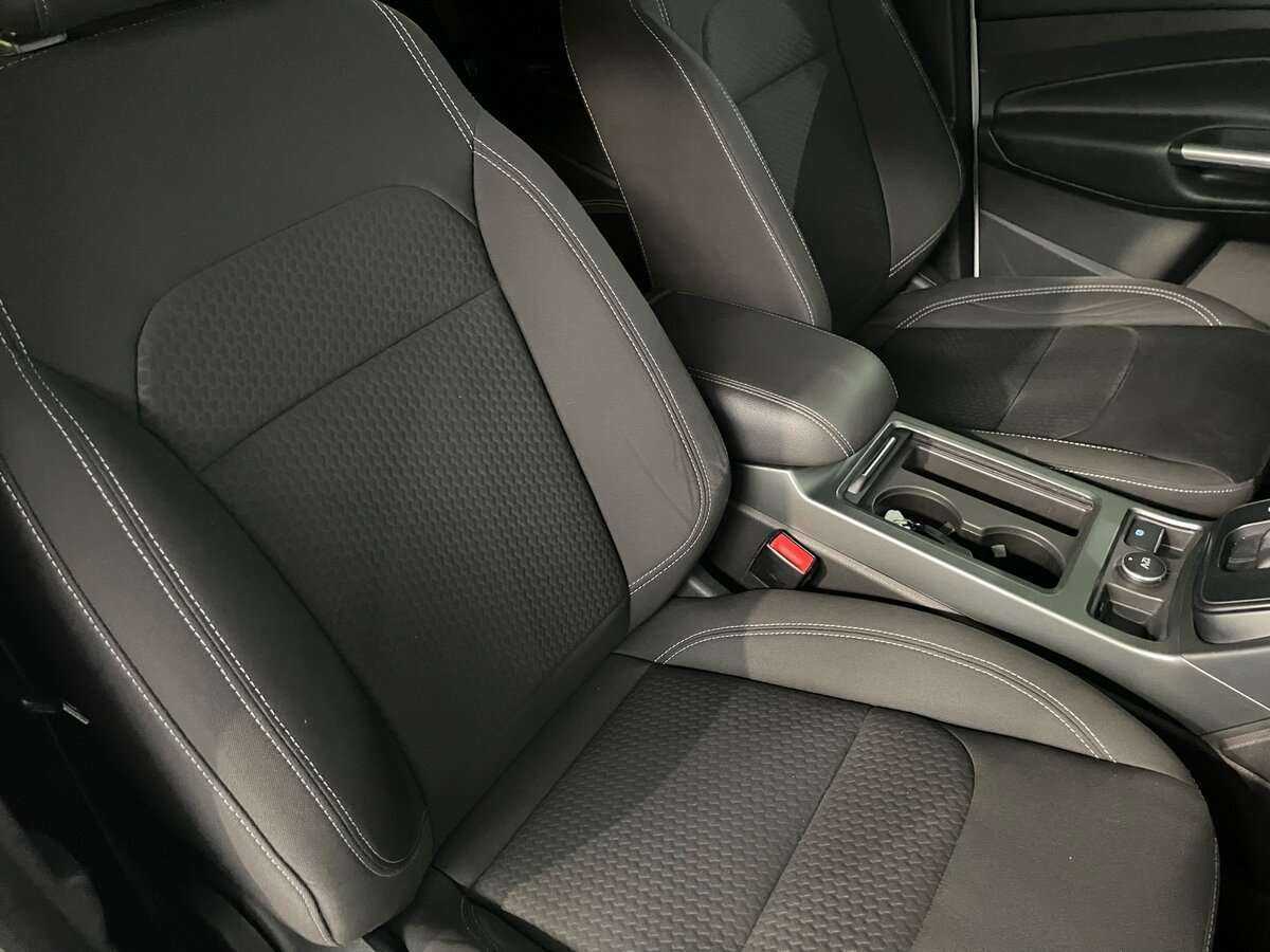 Б/У Форд Куга 2017 года. Фото: #20