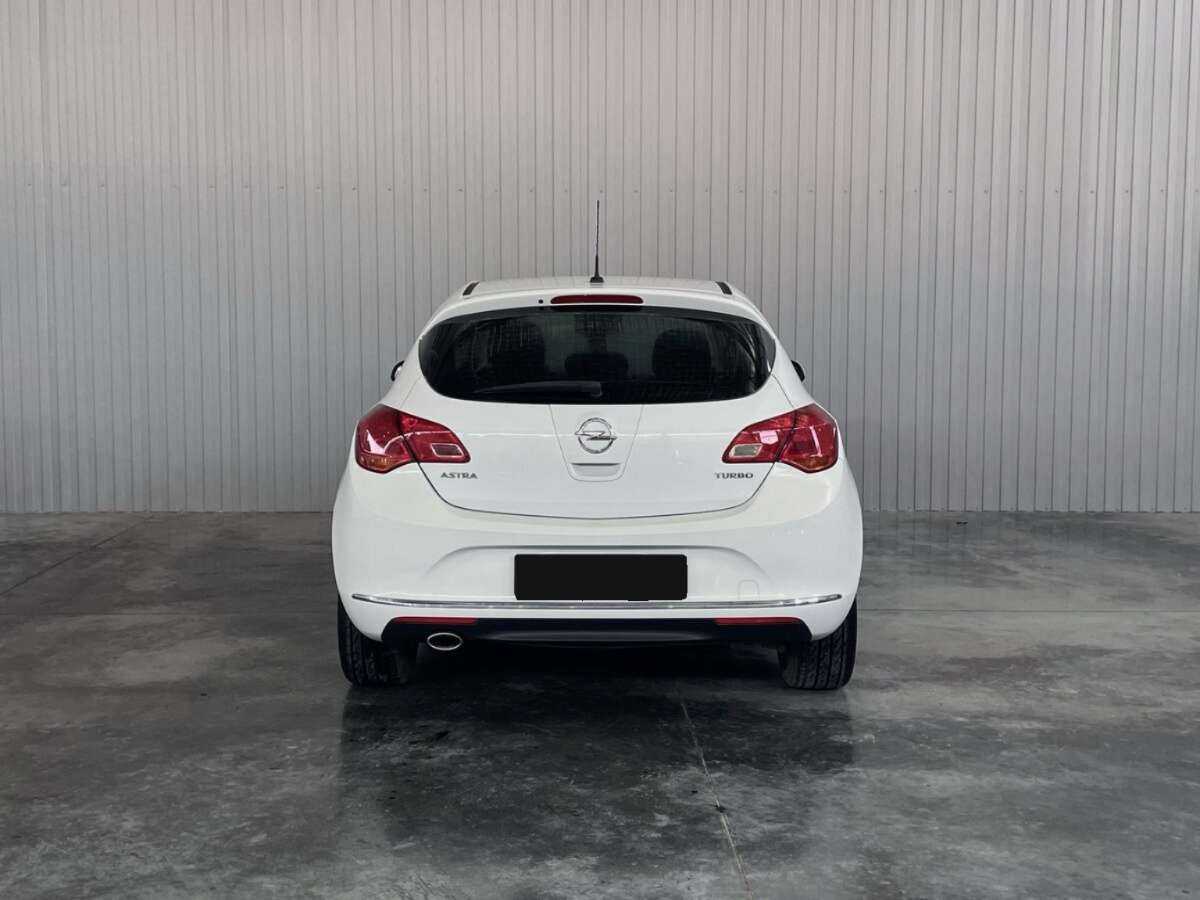 Б/У Опель Астра 2012 года. Фото: #5