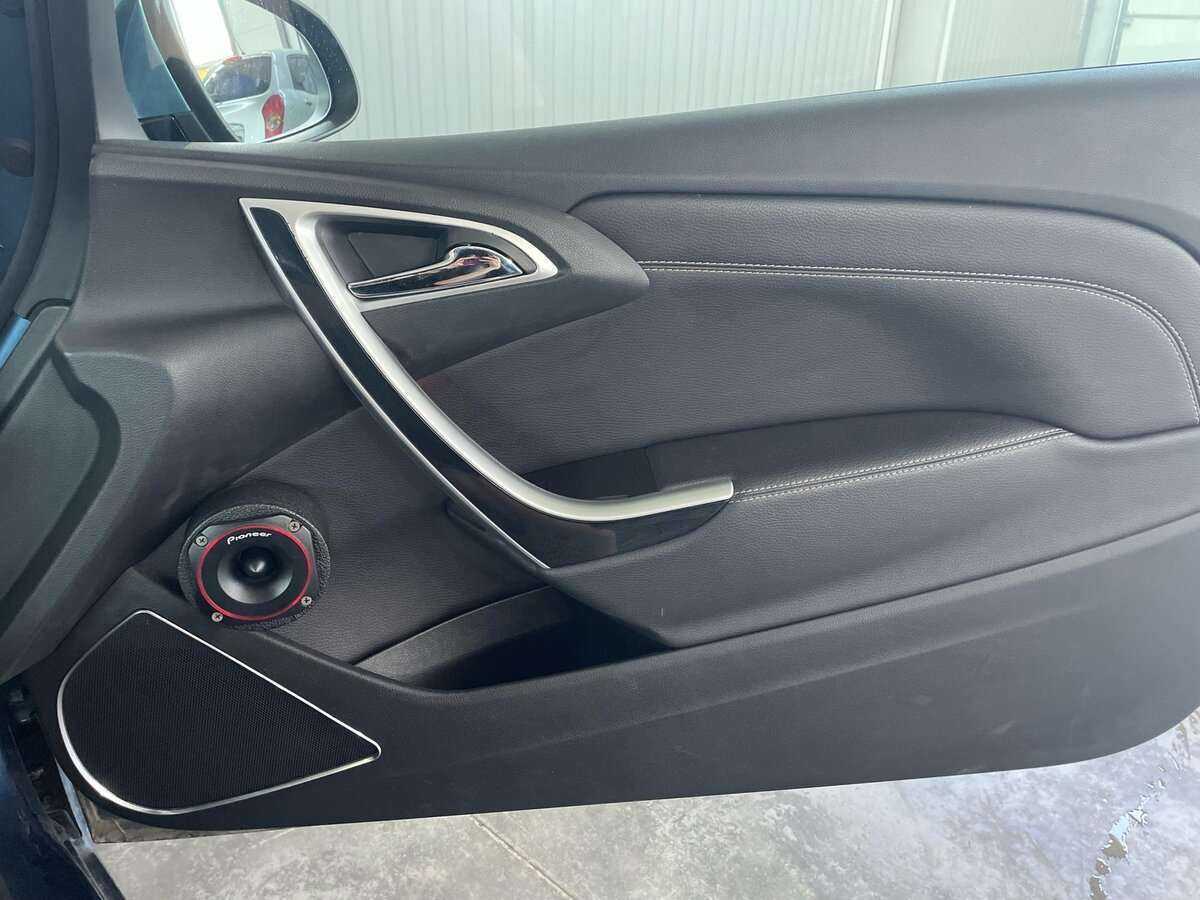 Б/У Опель Астра 2014 года. Фото: #16