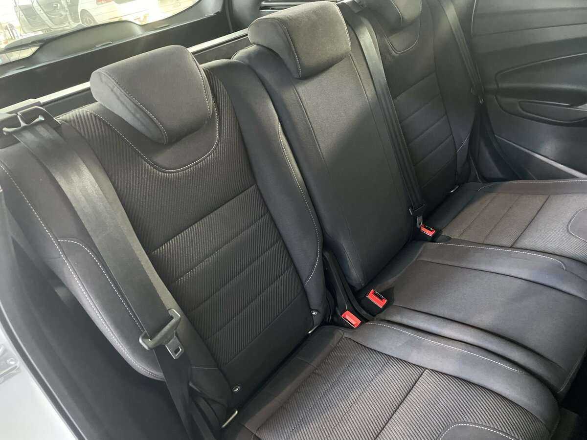 Б/У Форд Куга 2015 года. Фото: #18