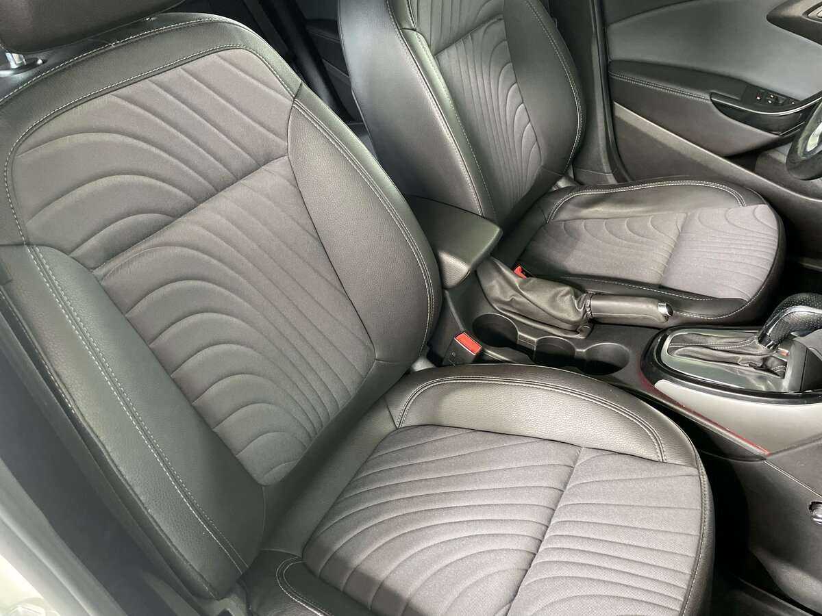 Б/У Опель Астра 2014 года. Фото: #13