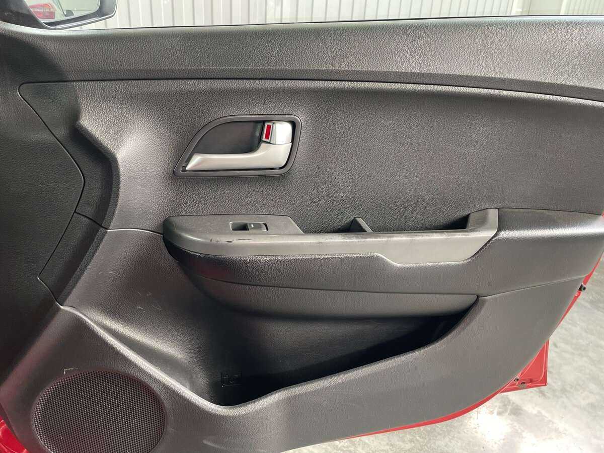 Б/У Киа Рио 2015 года. Фото: #22