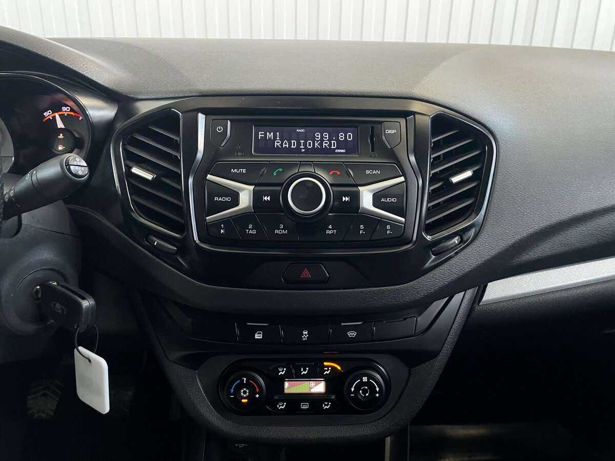 Б/У Лада (ВАЗ) Веста 2018 года. Фото: #13