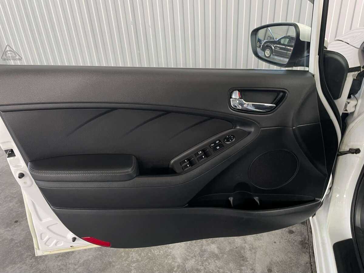 Б/У Киа Церато 2017 года. Фото: #16