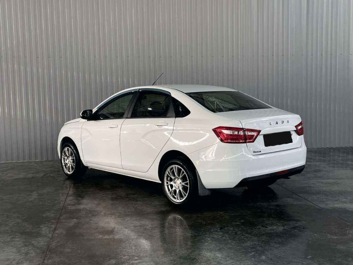Lada (ВАЗ) Vesta 2017 года с пробегом. Фото: #6