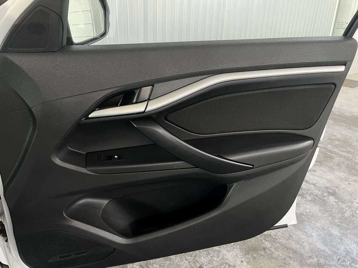 Lada (ВАЗ) Vesta 2017 года с пробегом. Фото: #18