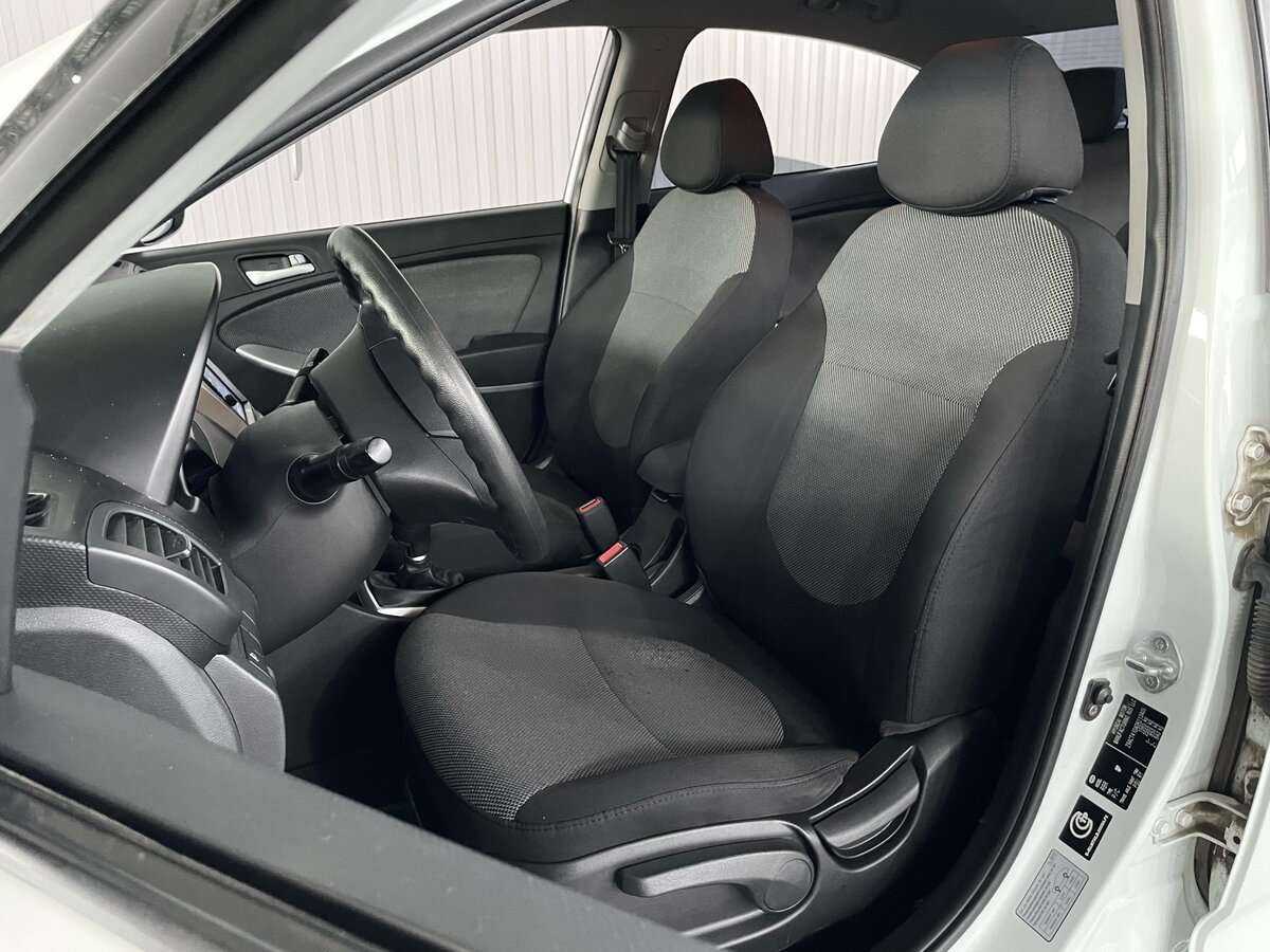 Б/У Хендай Солярис 2013 года. Фото: #12