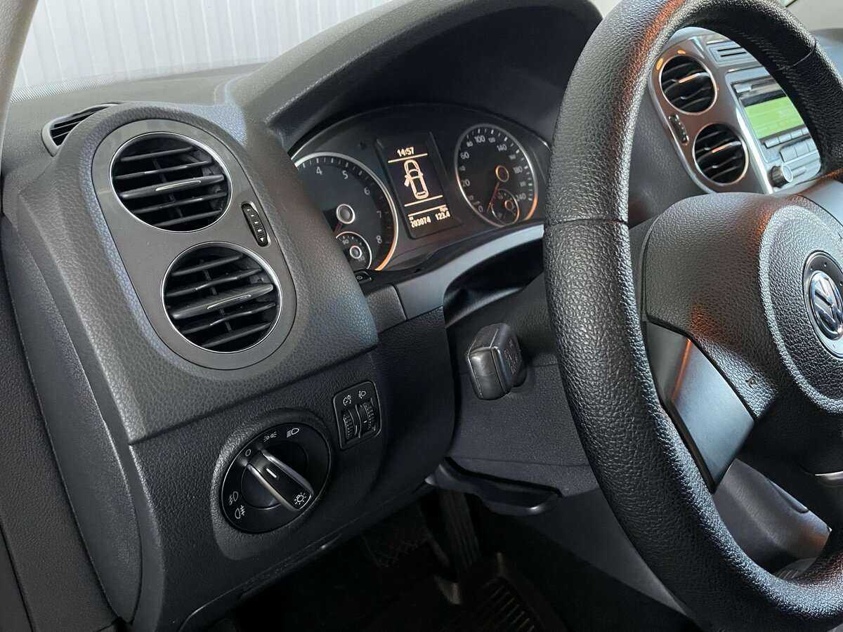 Б/У Фольксваген Тигуан 2014 года. Фото: #12