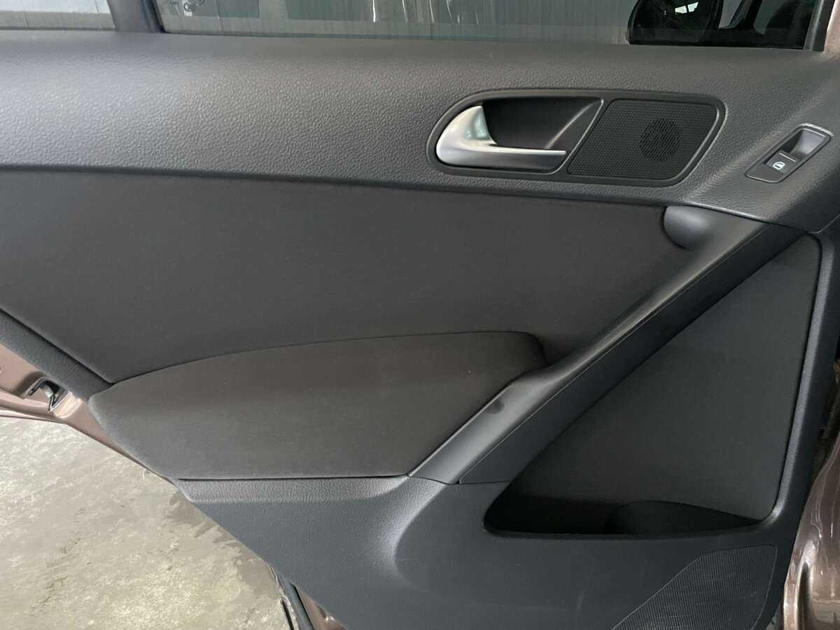 Б/У Фольксваген Тигуан 2014 года. Фото: #18