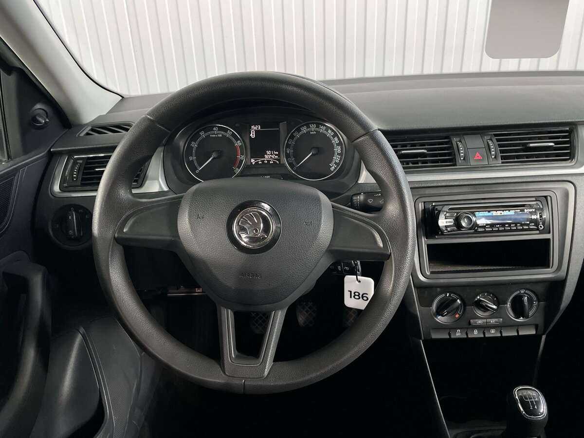 Б/У Шкода Рапид 2019 года. Фото: #9