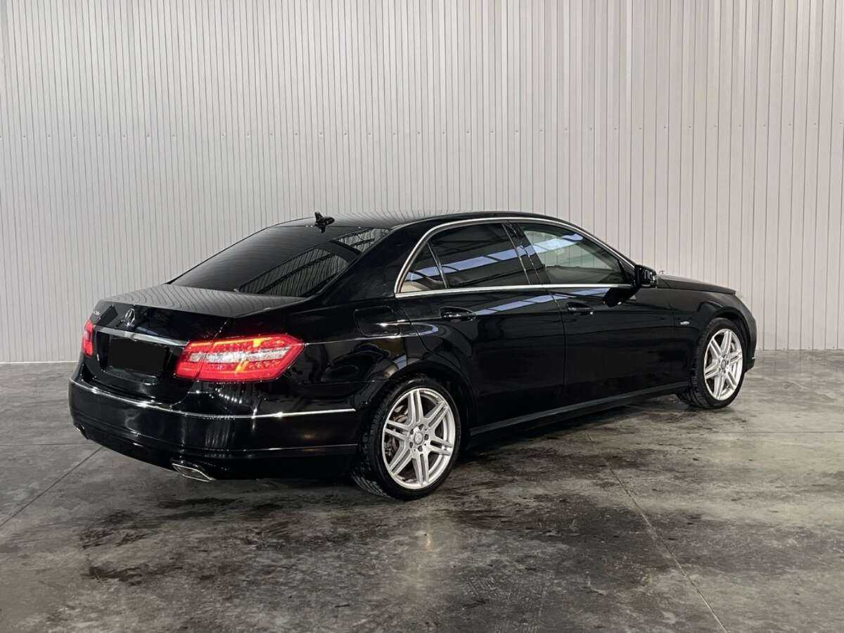 Mercedes-Benz E-Класс 2012 года с пробегом. Фото: #3