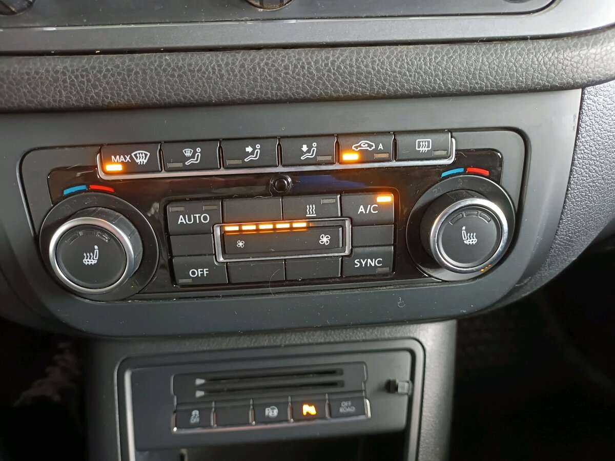 Б/У Фольксваген Тигуан 2013 года. Фото: #11