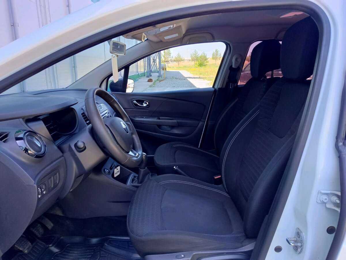 Б/У Рено Каптюр 2017 года. Фото: #12