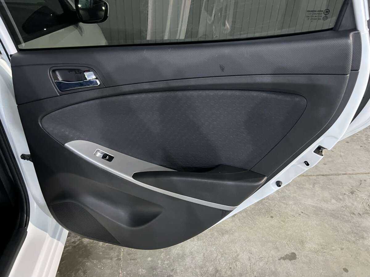 Б/У Хендай Солярис 2014 года. Фото: #15