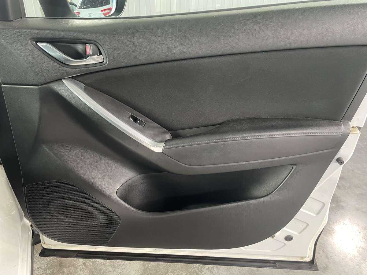 Б/У Мазда Ц-Икс-5 2016 года. Фото: #22