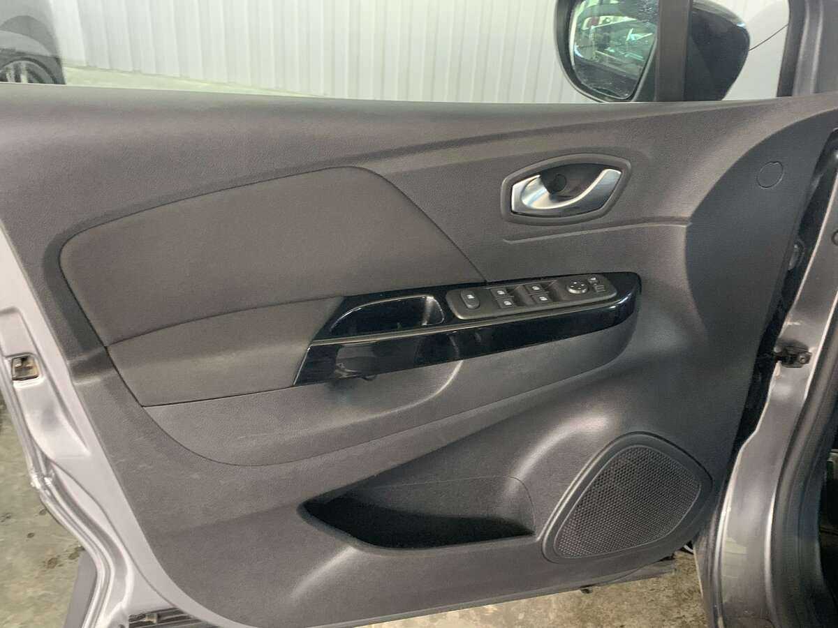 Б/У Рено Каптюр 2022 года. Фото: #16