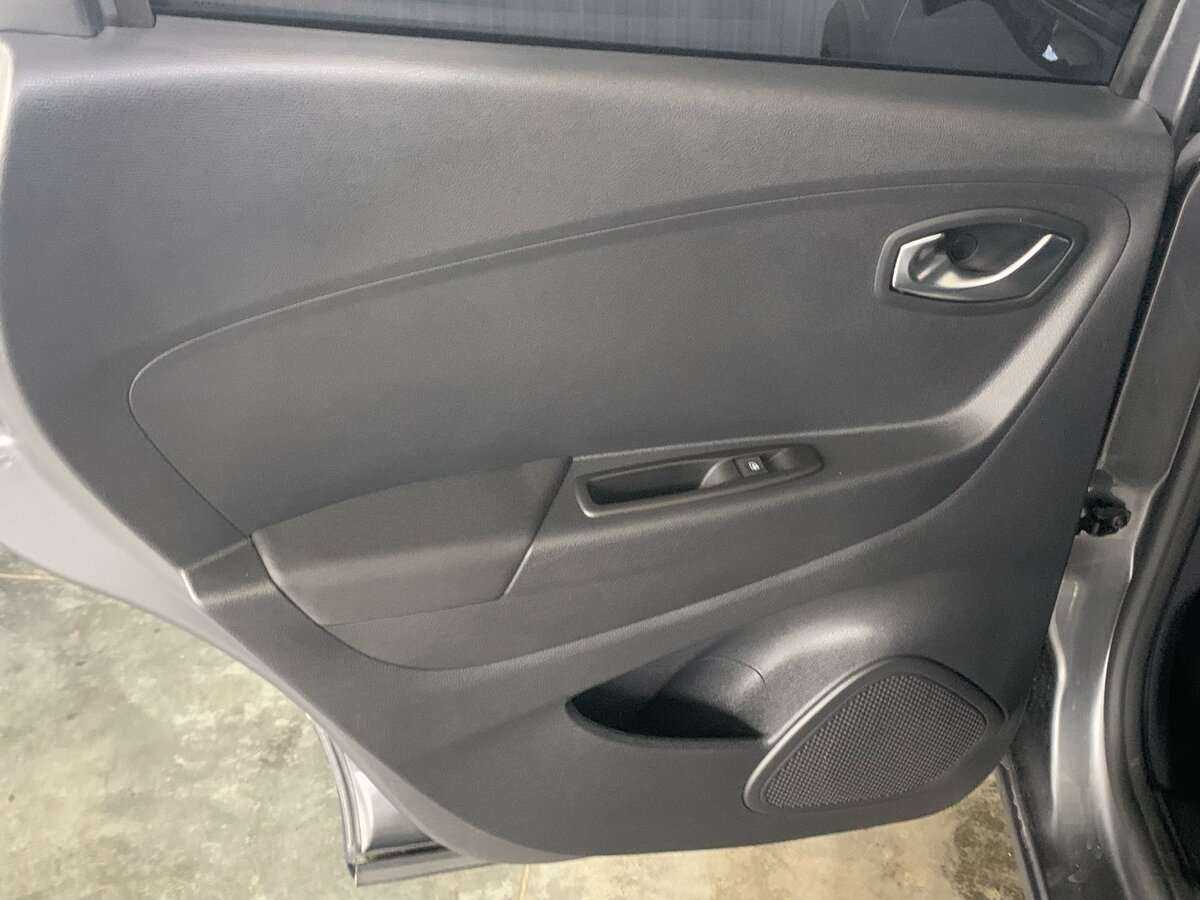 Б/У Рено Каптюр 2022 года. Фото: #17