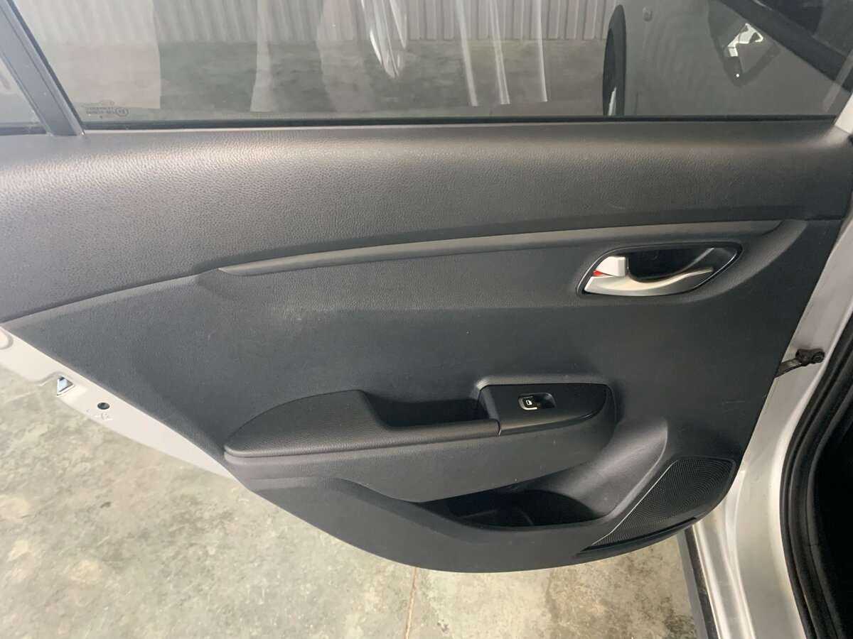 Б/У Киа Рио 2019 года. Фото: #17