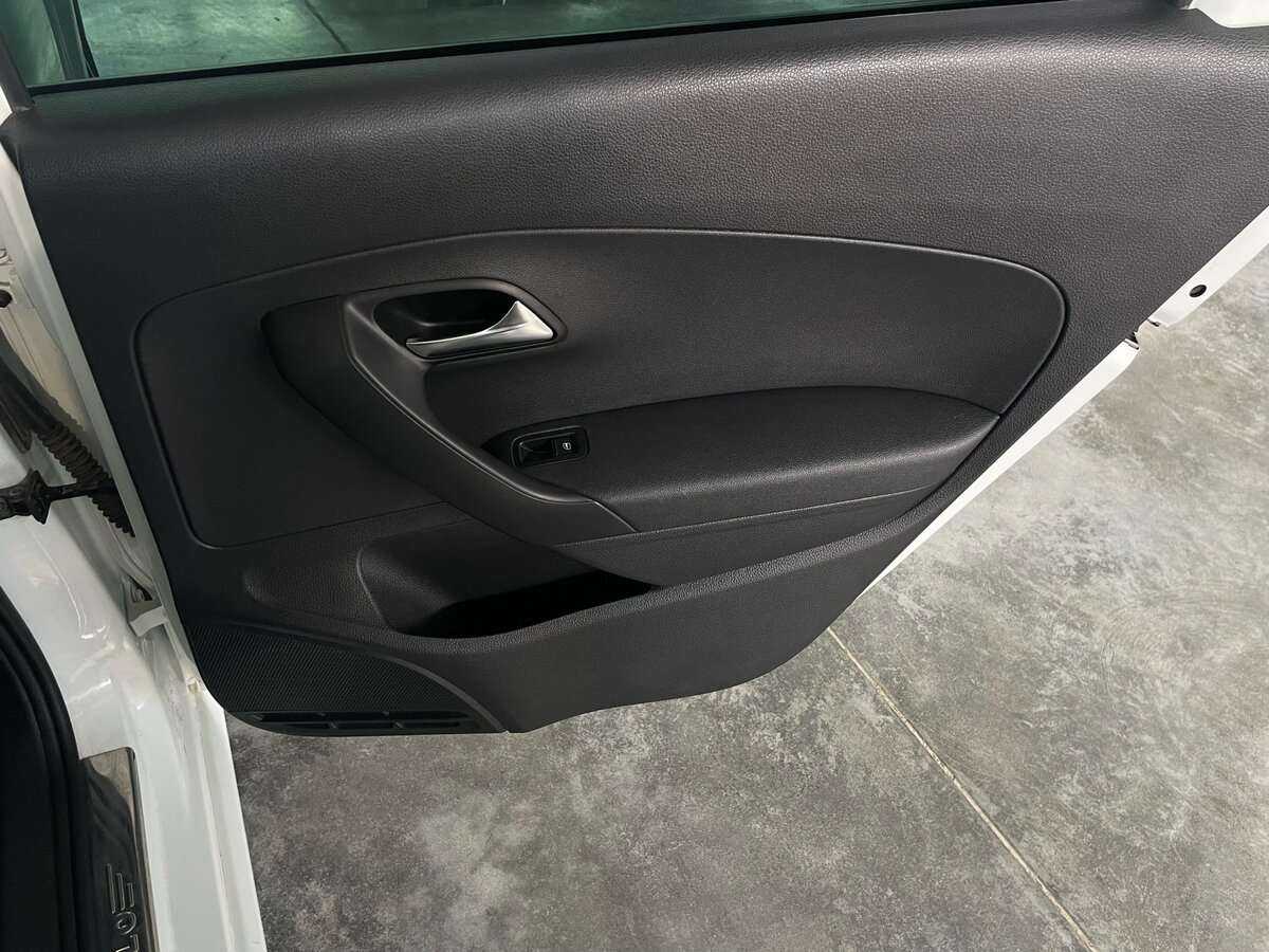 Б/У Фольксваген Поло 2018 года. Фото: #19