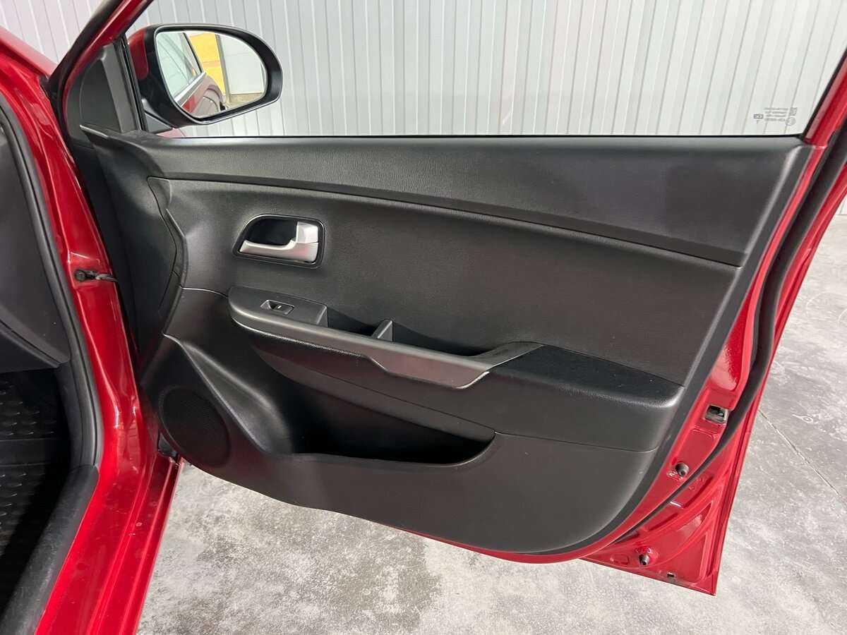 Б/У Киа Рио 2015 года. Фото: #14