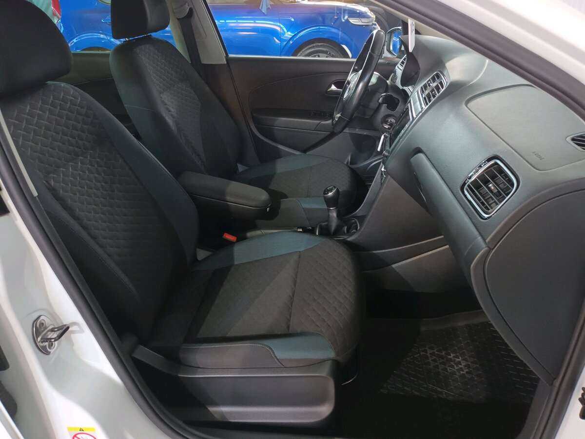 Б/У Фольксваген Поло 2019 года. Фото: #12