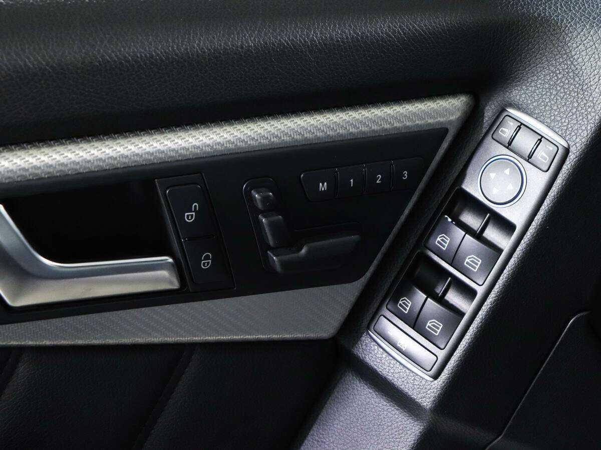 Mercedes-Benz GLK-Класс 2015 года с пробегом. Фото: #21