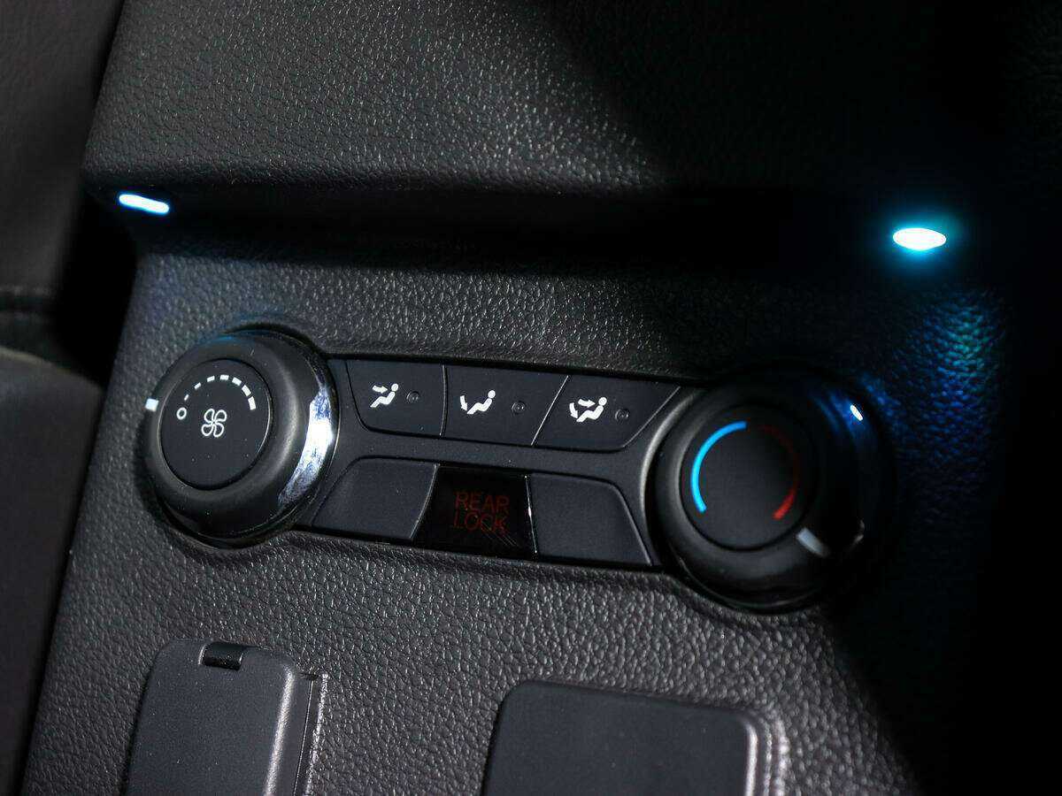 Ford Explorer 2015 года с пробегом. Фото: #18