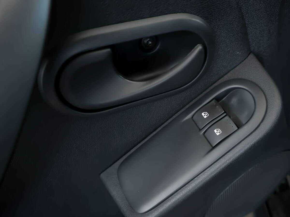 Б/У Рено Дастер 2013 года. Фото: #8