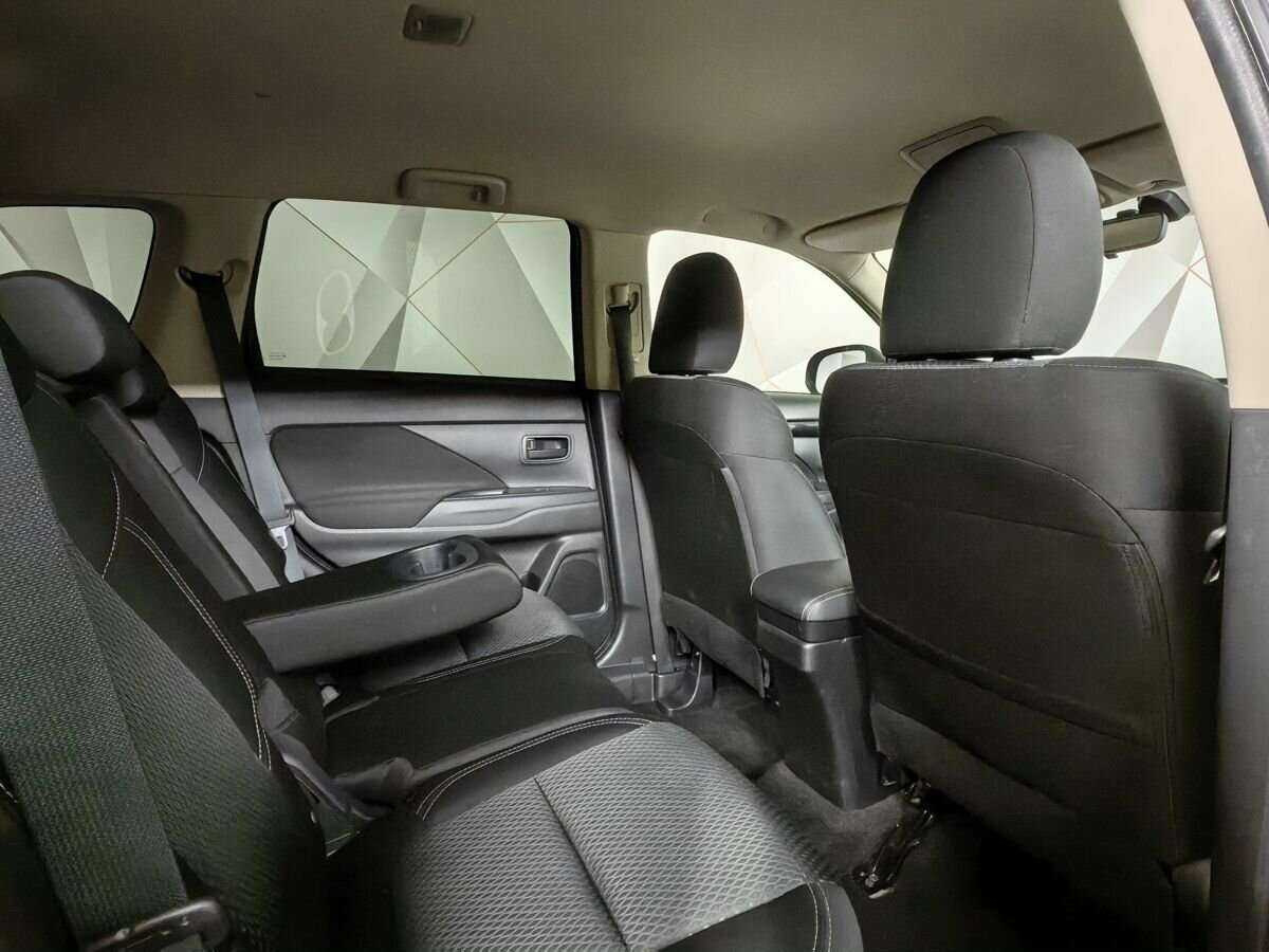 Mitsubishi Outlander 2020 года с пробегом. Фото: #10