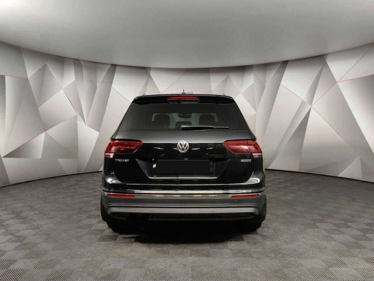 Volkswagen Tiguan 2018 года с пробегом. Фото: #7