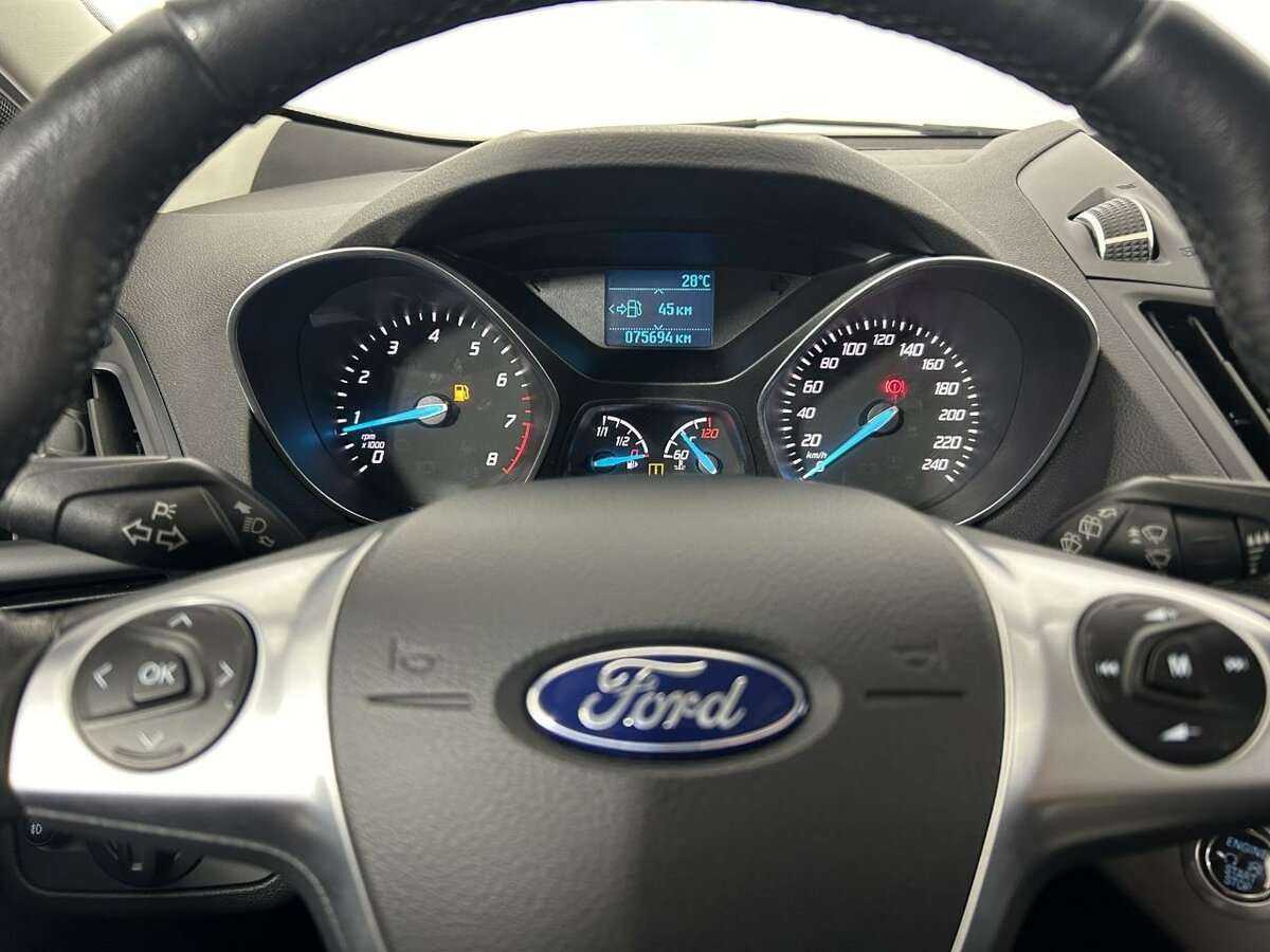 Ford Kuga 2015 года с пробегом. Фото: #10