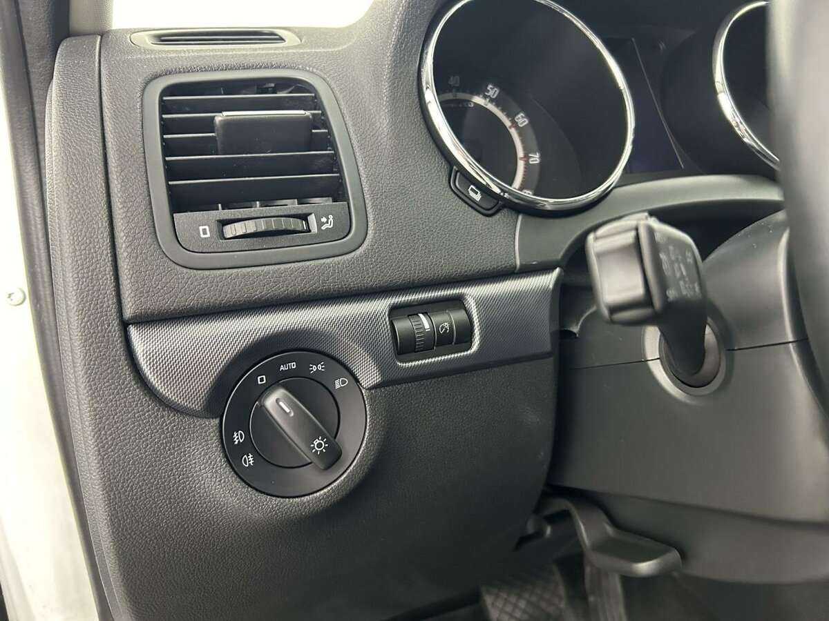 Б/У Шкода Йети 2017 года. Фото: #8