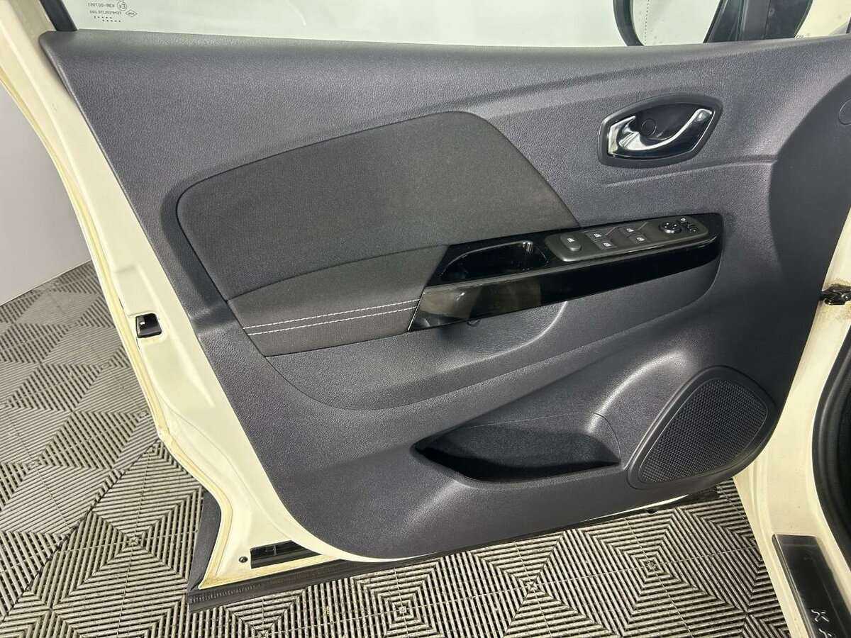 Б/У Рено Каптюр 2019 года. Фото: #7