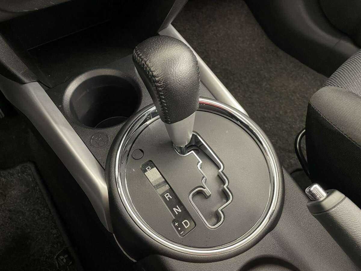 Б/У Митсубиши АС-Икс 2012 года. Фото: #12