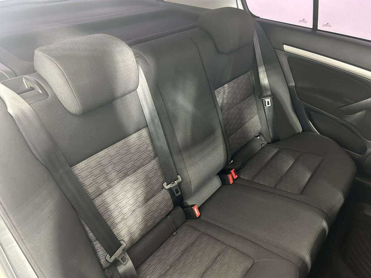 Б/У Шкода Октавия 2012 года. Фото: #14