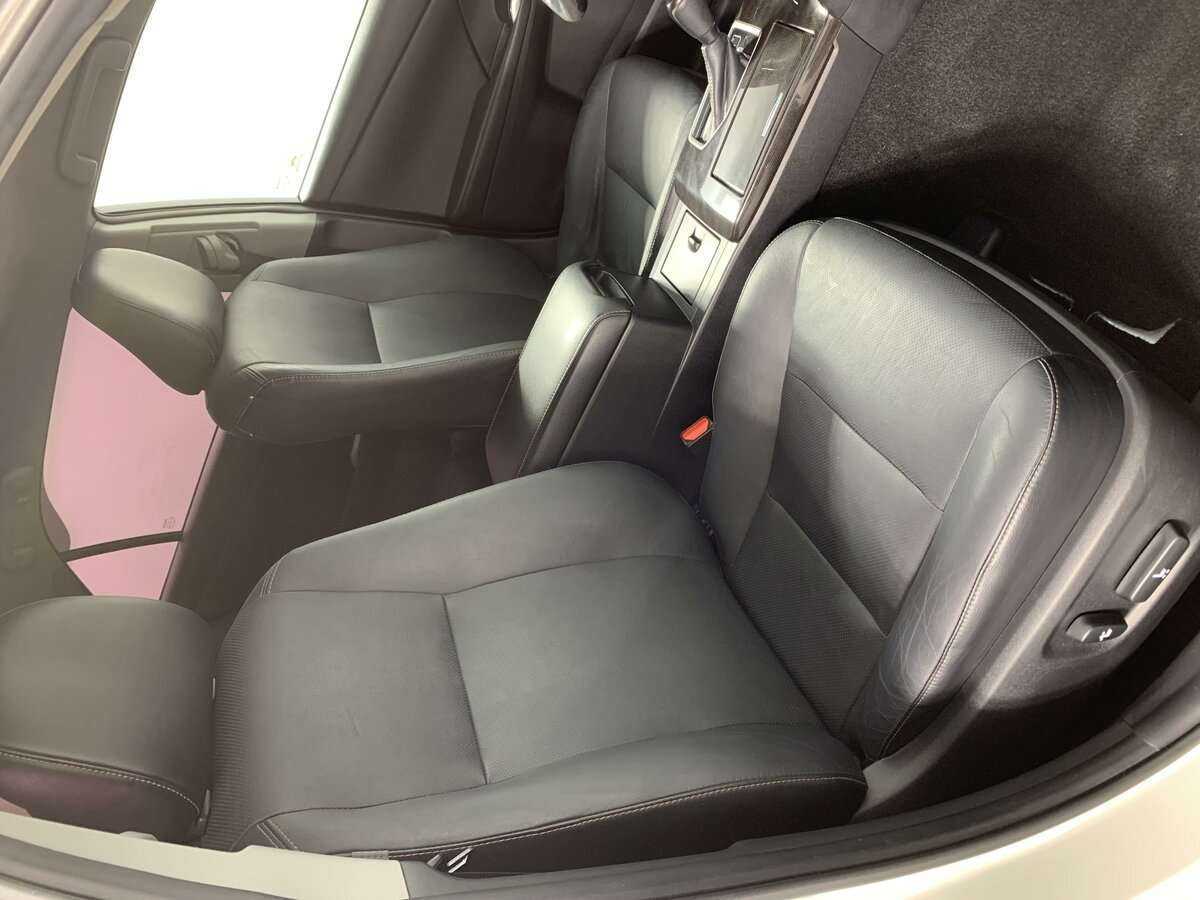 Б/У Тойота Камри 2016 года. Фото: #15