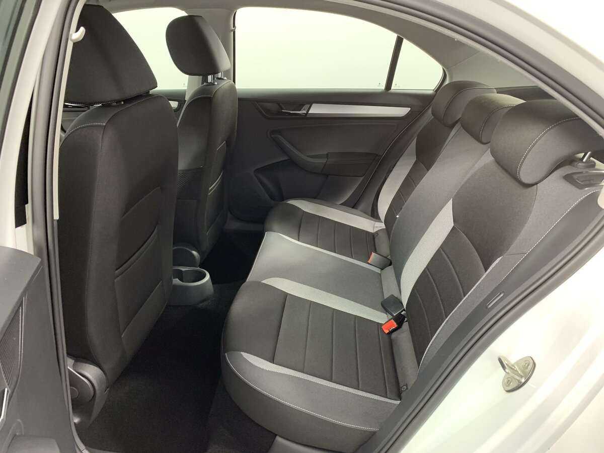 Б/У Шкода Рапид 2019 года. Фото: #9