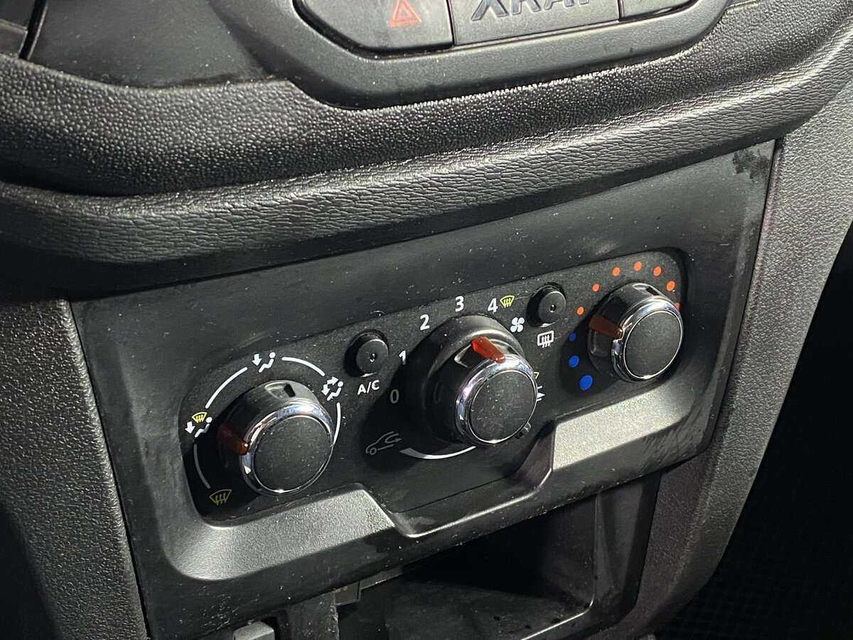 Б/У Лада (ВАЗ) ИКСРЭЙ 2016 года. Фото: #13