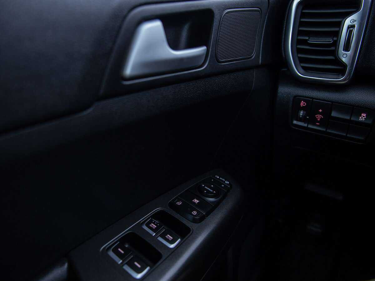 Б/У Киа Спортейдж 2017 года. Фото: #17