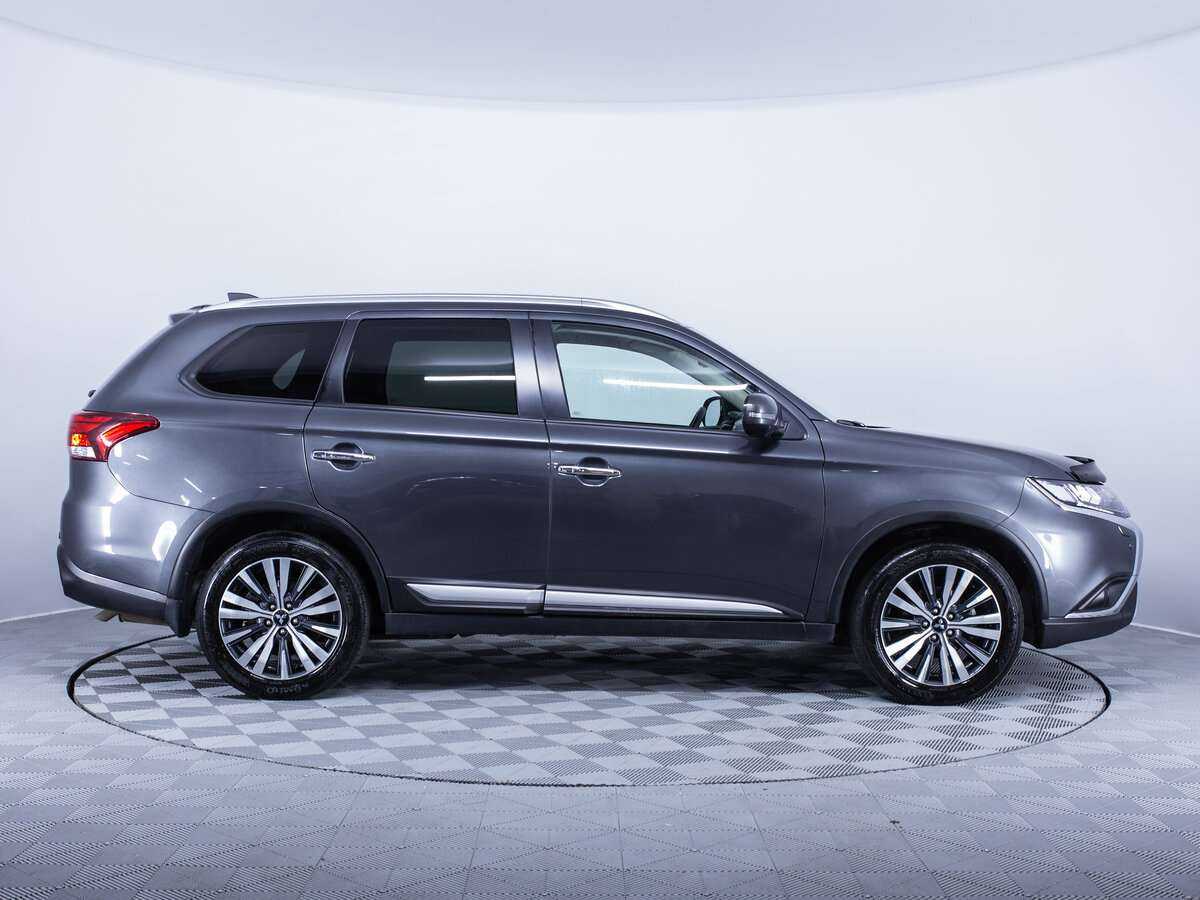 Mitsubishi Outlander 2021 года с пробегом. Фото: #6