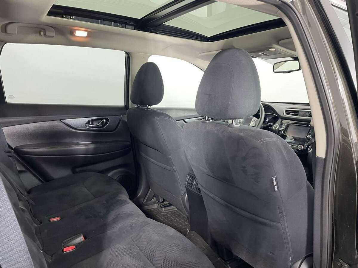 Б/У Ниссан Икс-Трейл 2015 года. Фото: #16