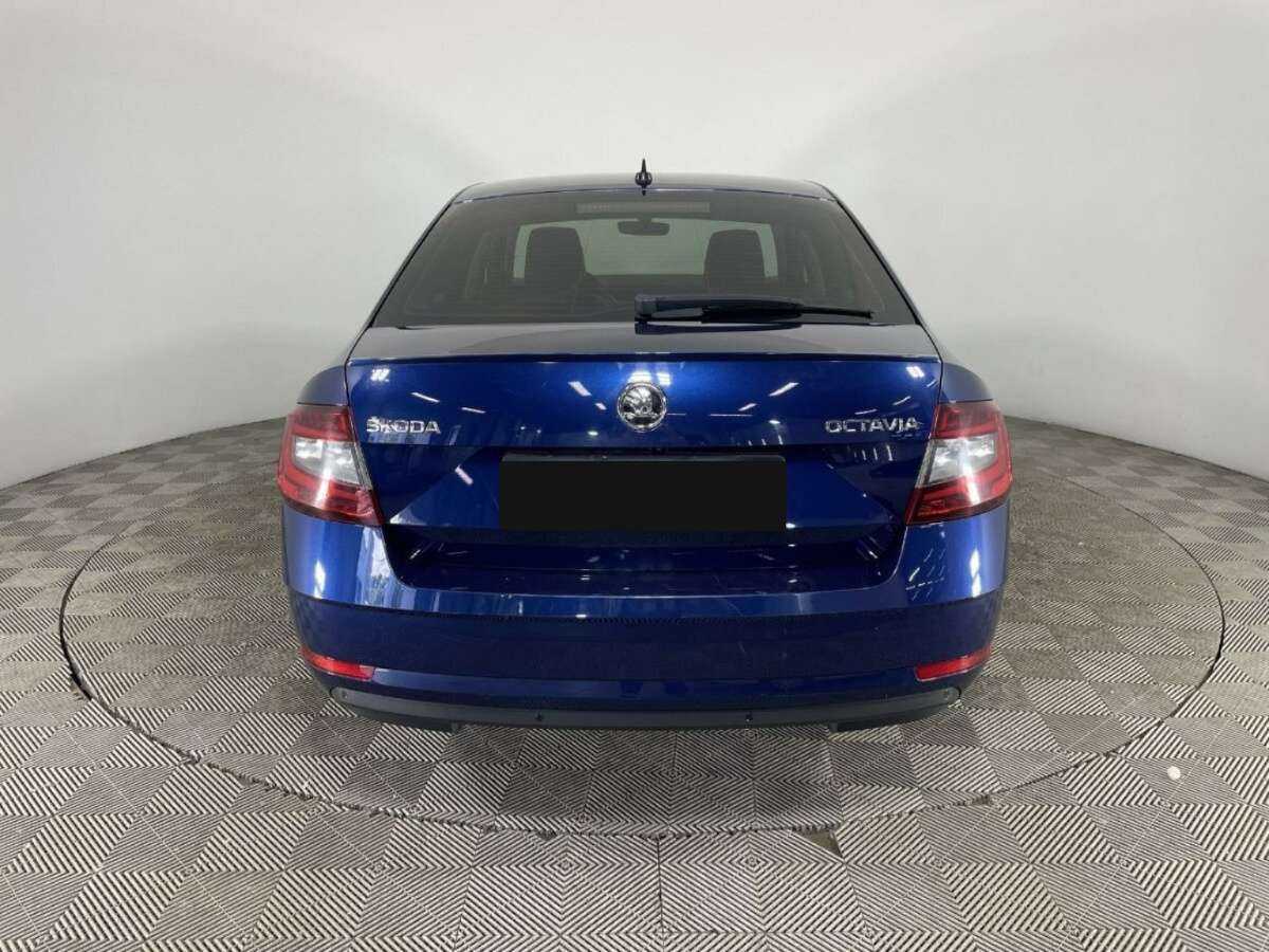 Б/У Шкода Октавия 2017 года. Фото: #2