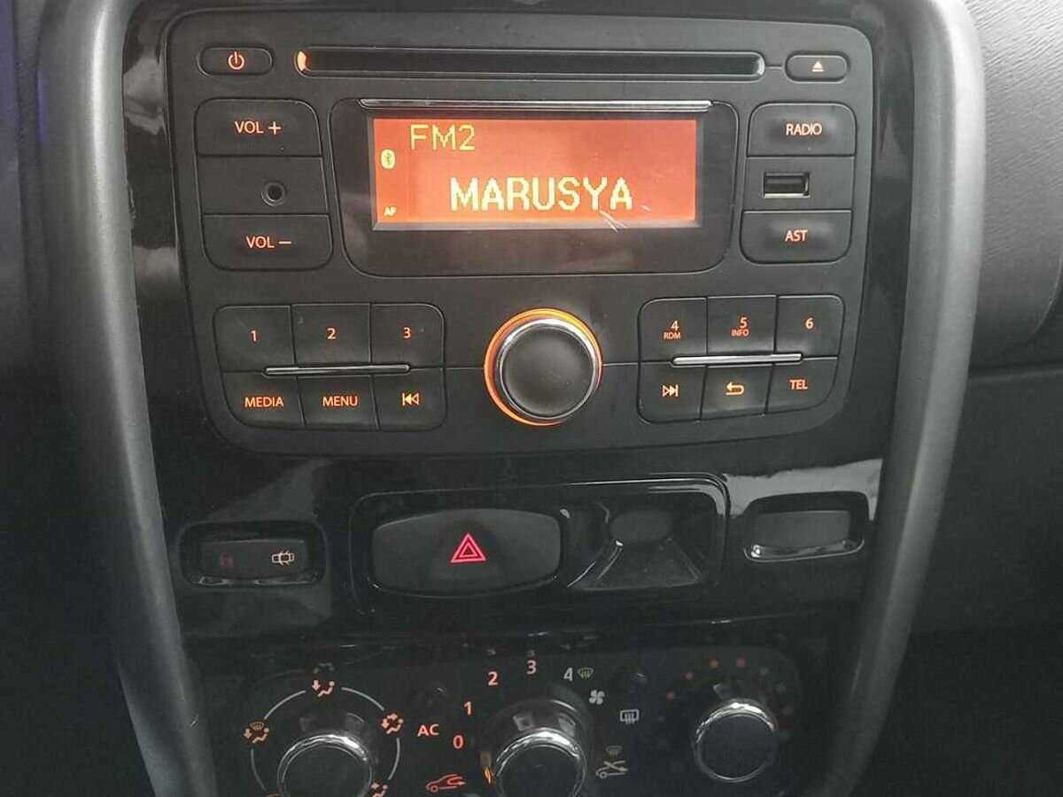 Б/У Рено Дастер 2013 года. Фото: #12